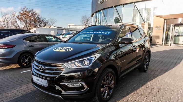 Продается Hyundai Santa Fe 2017